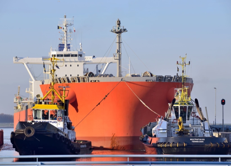 Sleepboot c North Sea Port aangepast