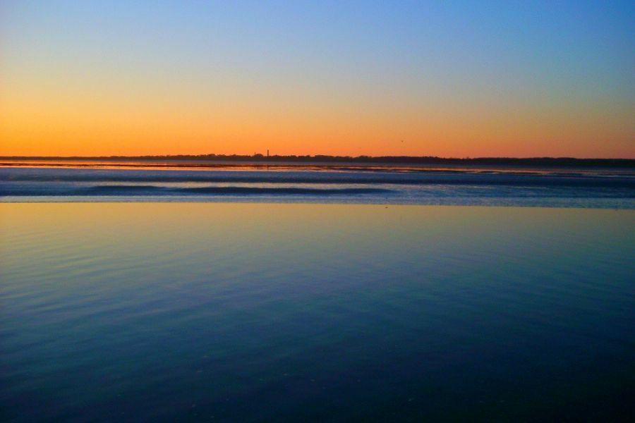 Zonsondergang bij Schiermonnikoog c Patlo Wikipedia