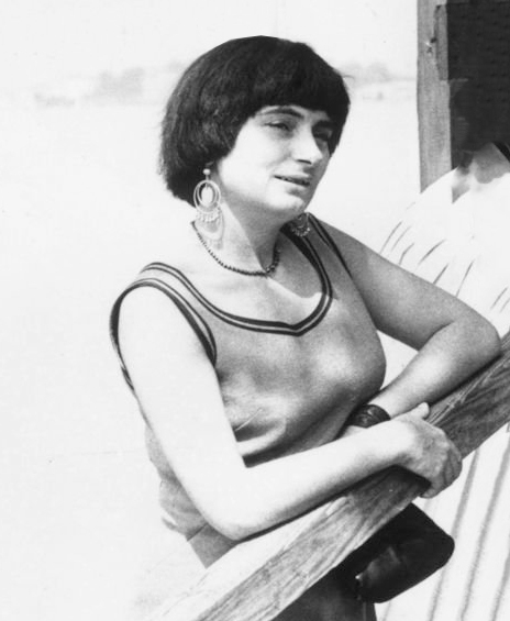 Agnes Varda 1962 c Keystone Hulton Archive