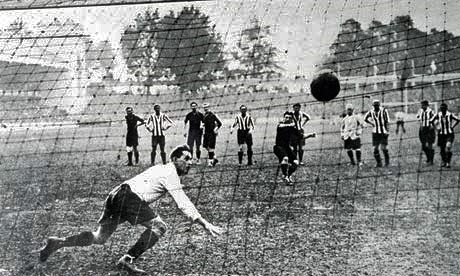 1920 Olympic football final Belgium v Czechoslovakia penalty Coppée