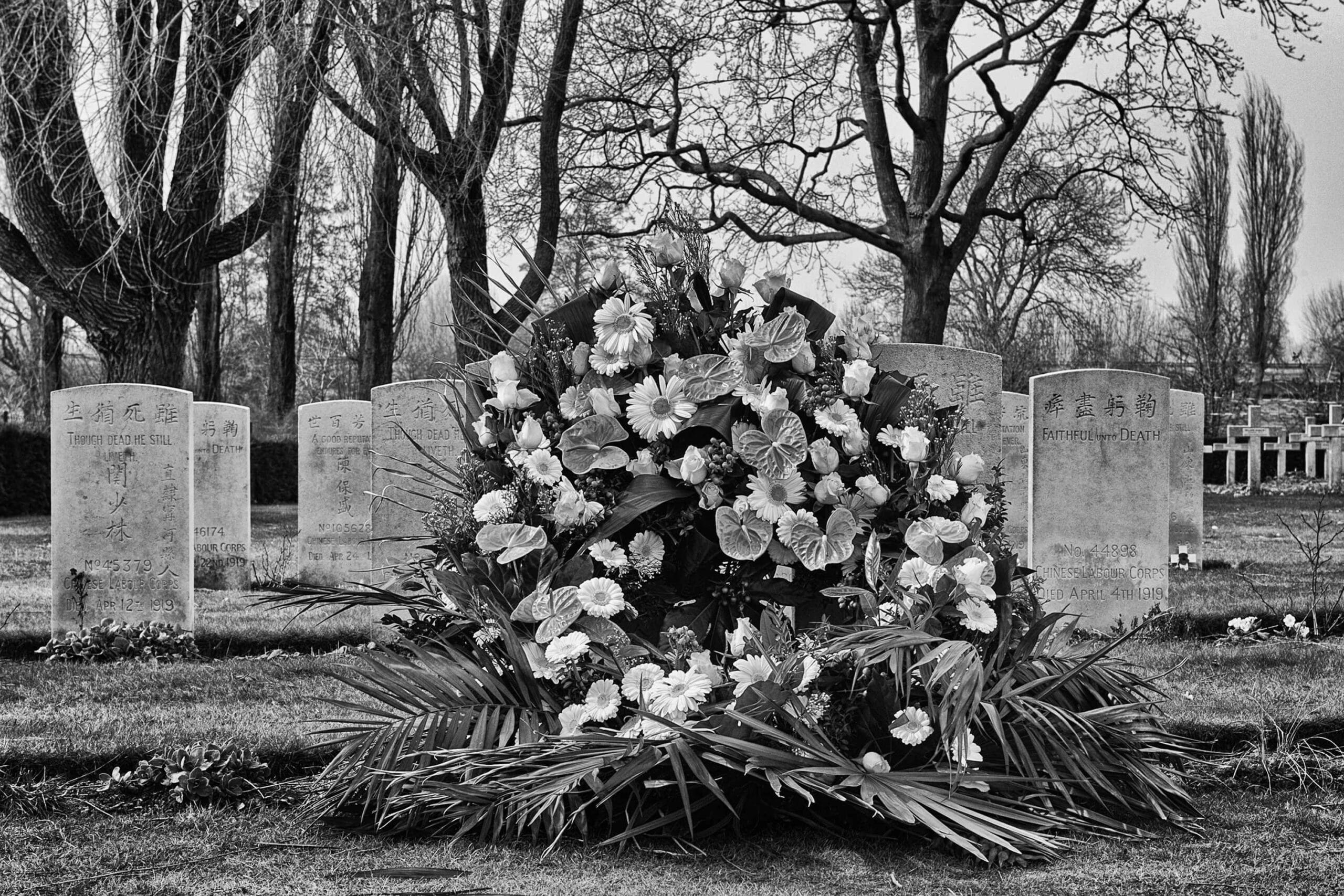 Poperinge-Lijssenthoek-bloemenkrans-aan-de-Chinese-graven