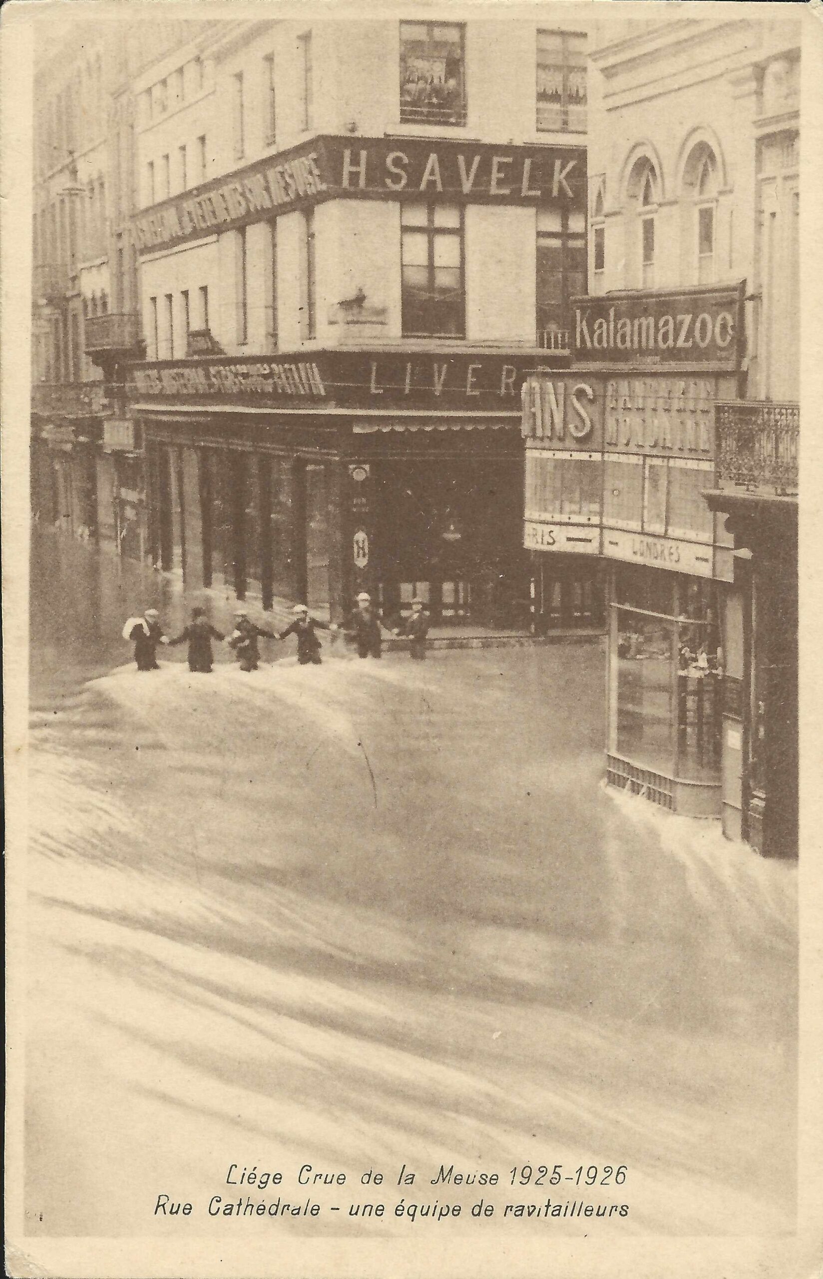 Inondation rue Cathédrale Liège c Wikipedia